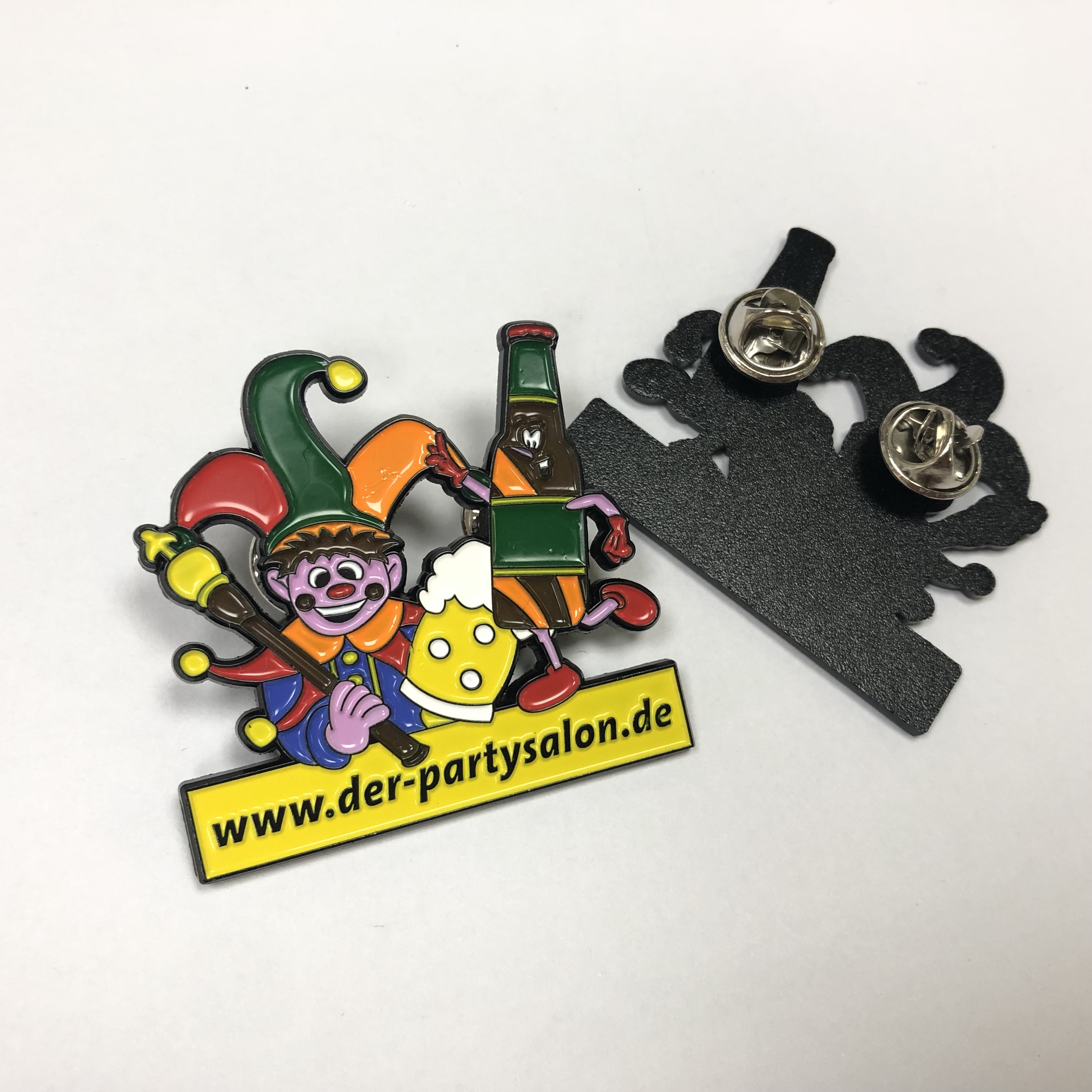 Shiny Gold Souvenir Metal Lapel Pins Clown Christmas Cute Soft Hard Enamel Badge