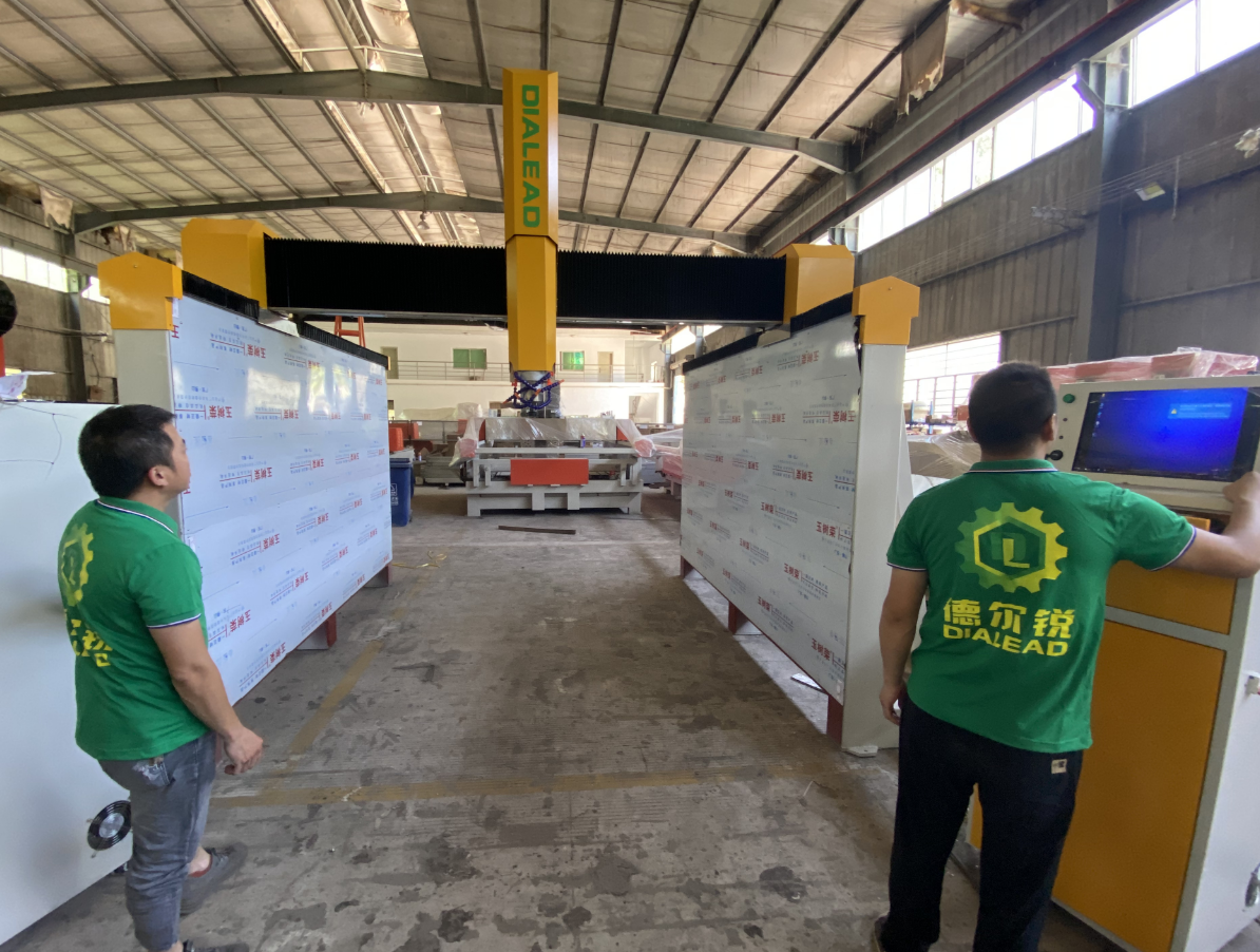 Bridge Type CNC Stone Engraving Machine 7.5kw For Large Workpiece