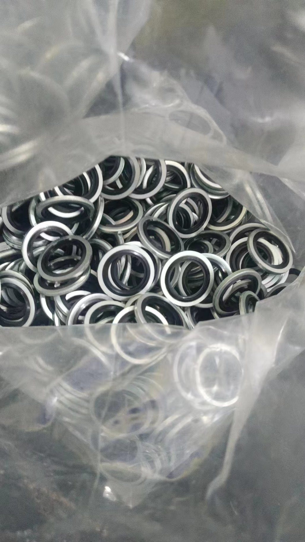Custom NBR Oil Resistance Bonded Seal Customized Size Rubber Iron Seal Washer