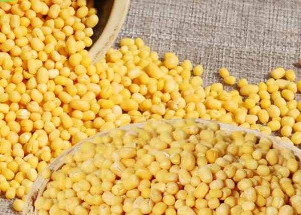Small Size Food Agricultural Products , Peeled Mung Beans Common Cultivation