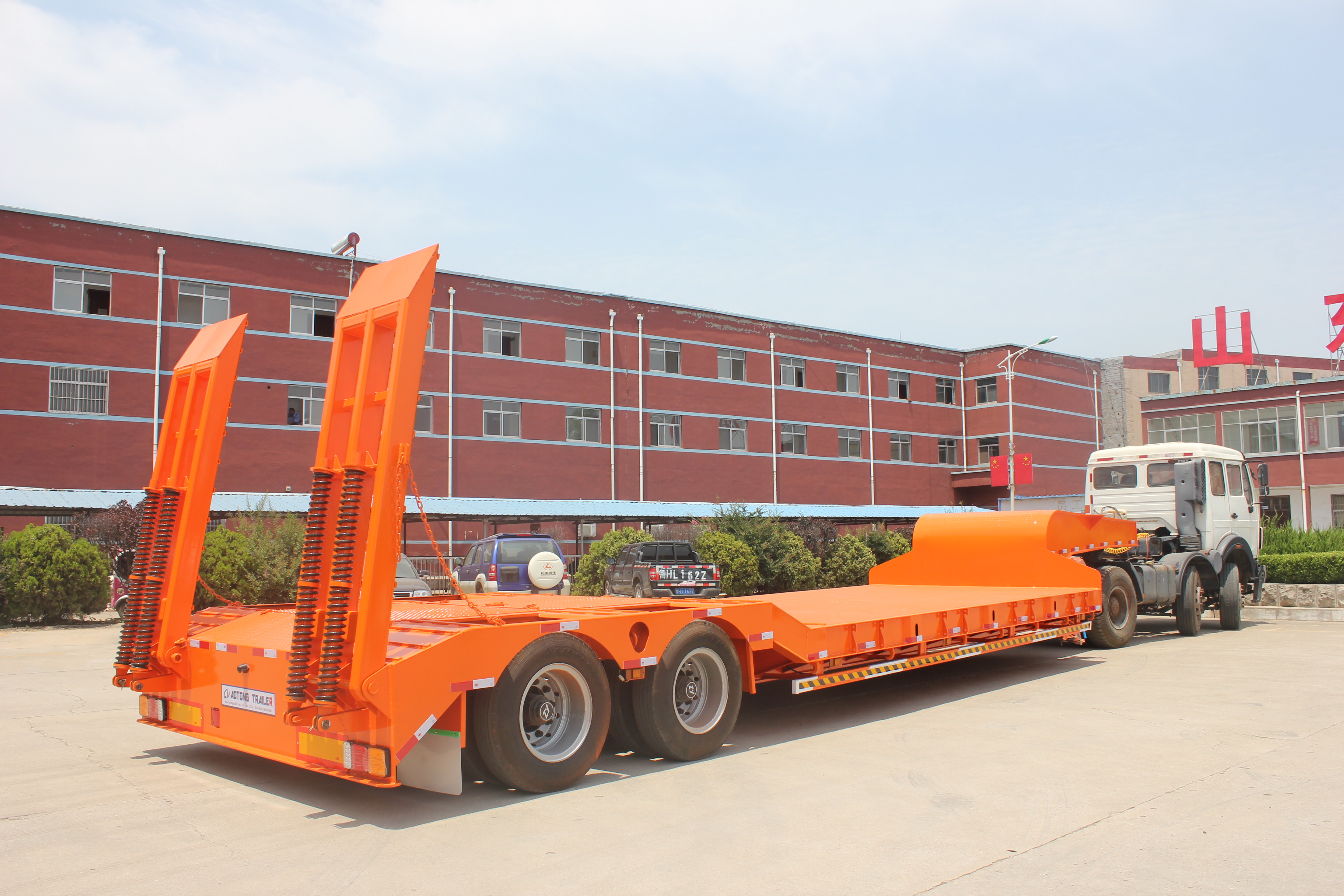 Manufacture 150 ton 4 Row 8 Axles Semi-Trailer for Heavy Duty Equipment Transportation