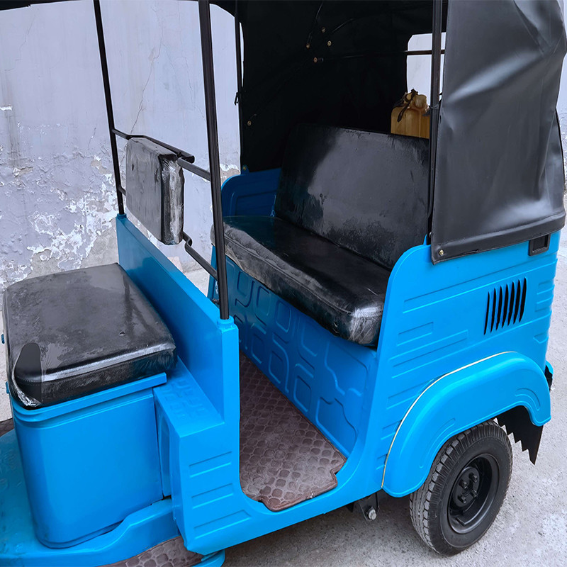 China Trike Motorcycle Adult Tricycle Gasoline Tuk Tuk Moto Taxi Three Wheeled Passenger Petrol Tricycle