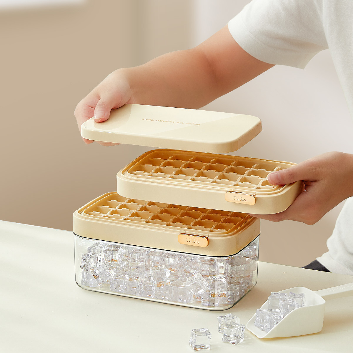 Multi Function 64 Cubes Fridge Ice Cube Tray With Large Bin And Lid