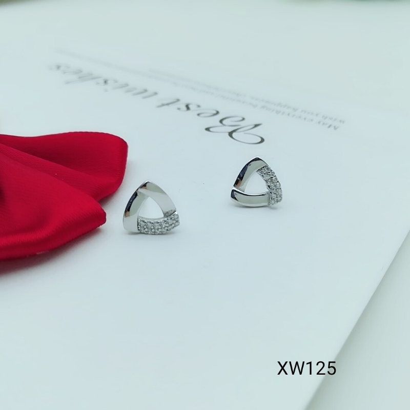 2018 New Style stud earrings Beautiful Silver Earrings For Women YH106