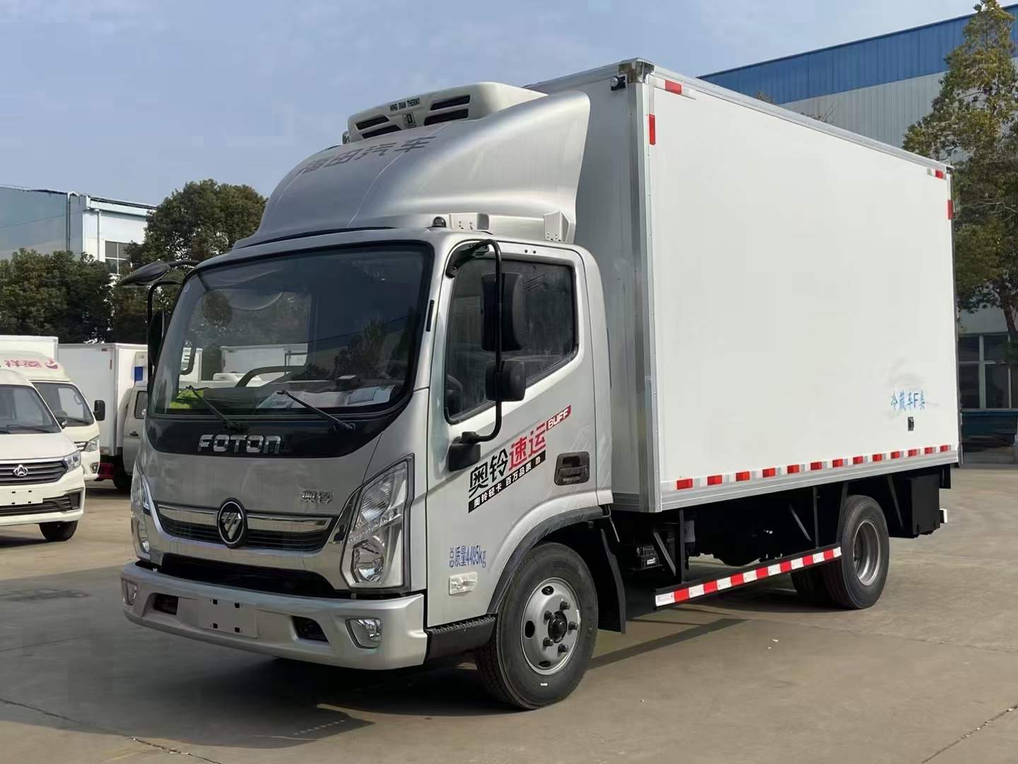 Foton Refrigerated Truck For Fresh Live Fish And Frozen Products Custom's Requirement