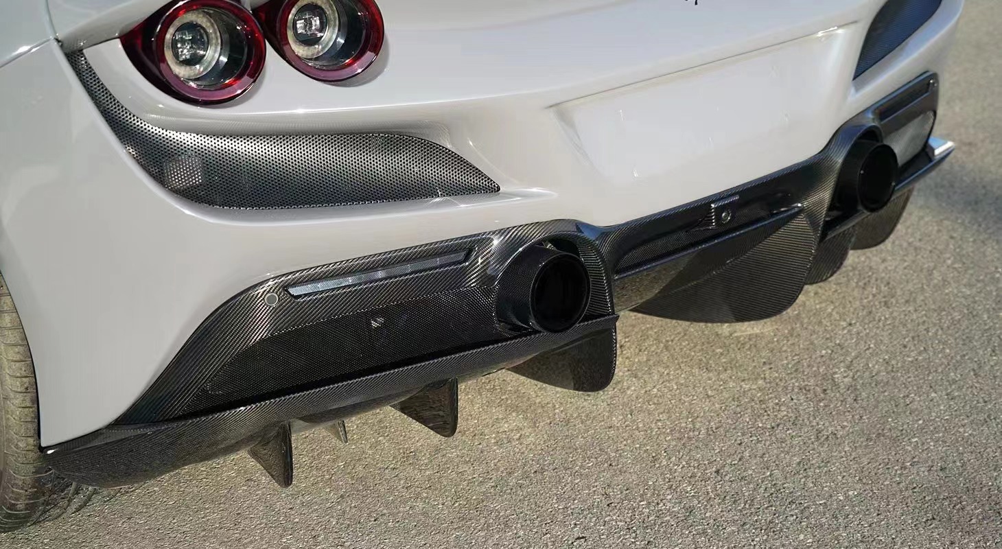 Novit Style Carbon Fiber Body Kit for Ferrari F8 Carbon Fiber Body Kit Front Shovel Rear Diffuser Spoiler
