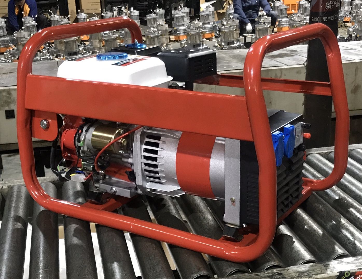Custom Color Designed Portable Gasoline Generator 3500W Simple Type CE Approved