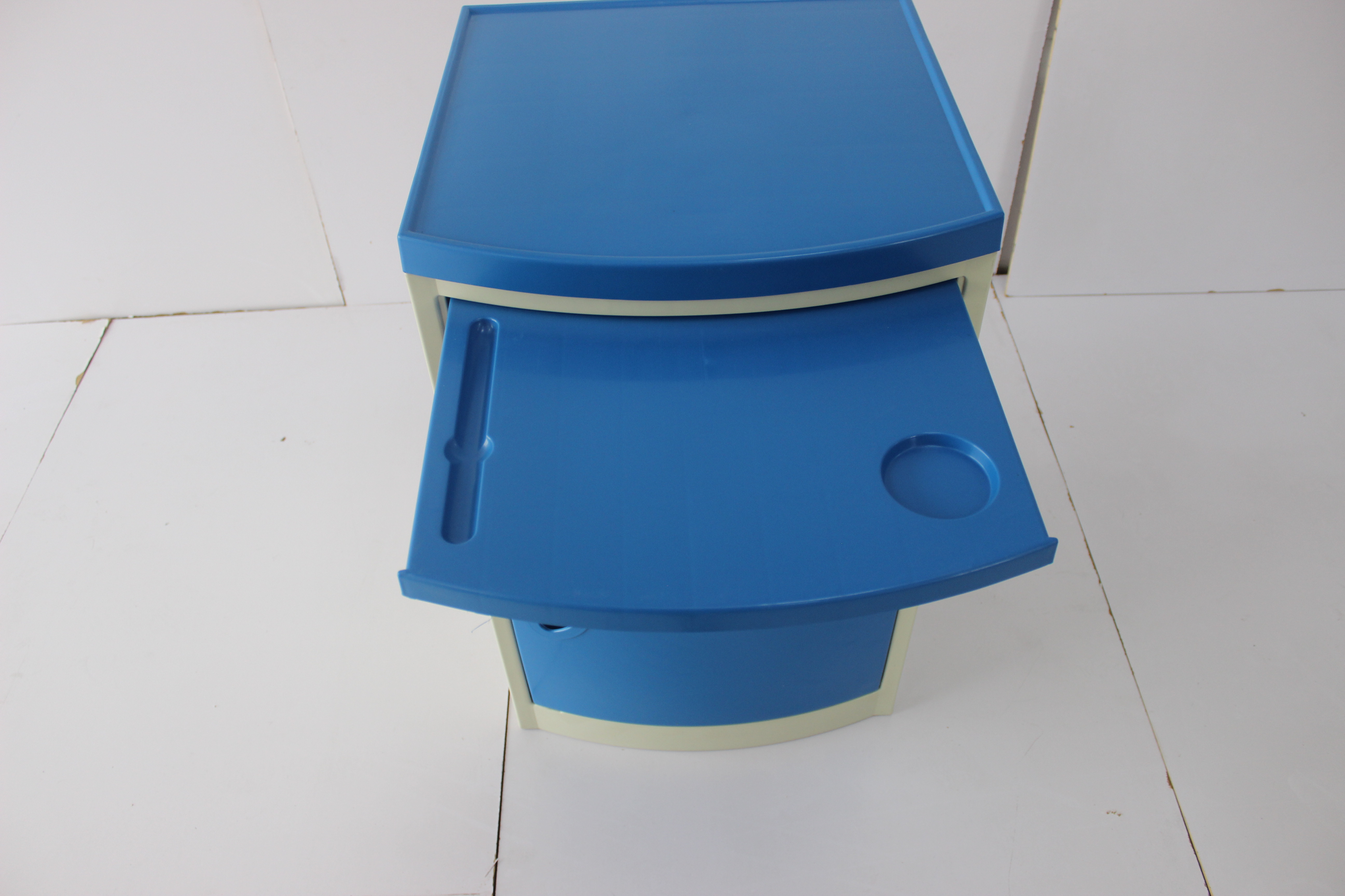 50KG Loading Tray ABS Hospital Bedside Cabinet With Lock