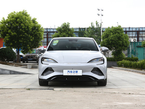 Hybrid Electric Sedan BYD Seal Champion Edition EV Vehicles