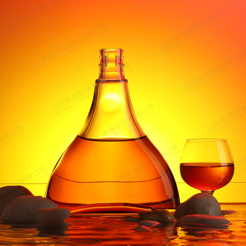 Whiskey Glass Bottle with Rubber Stopper Sealing Type and Customized Bottle Color