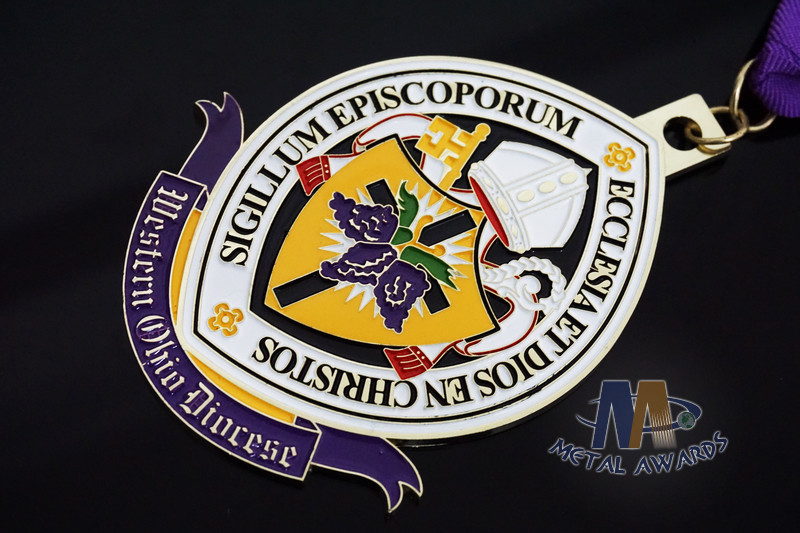 Imiation Hard Enamel Or Soft Enamel Die Cast Zinc Alloy Metal Award Medal Bespoke Design