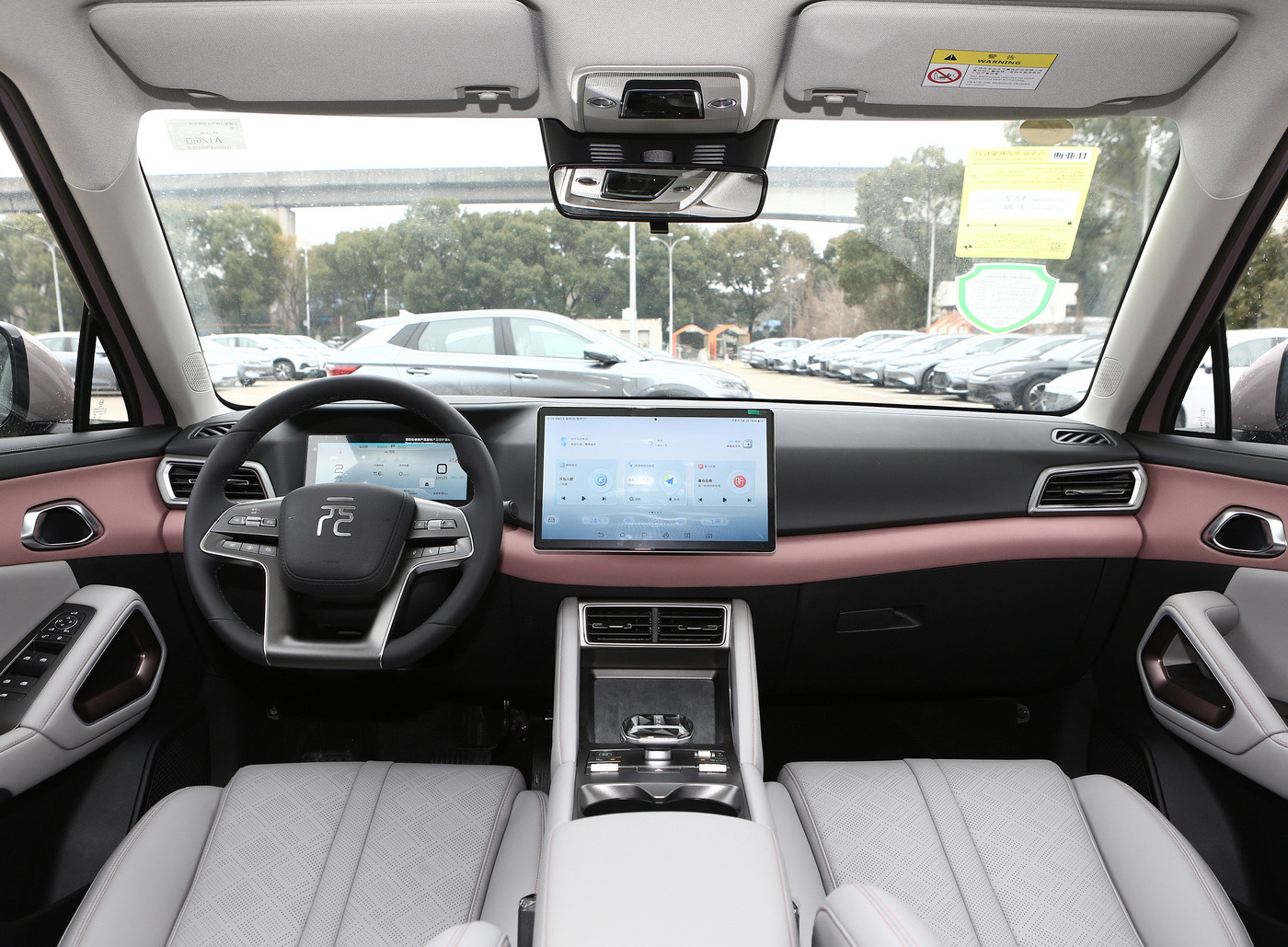 401km Long Life Blade Battery Left Drive 2024 BYD Yuan EV Car with Fashionable Design and Top Speed of 150KM/h