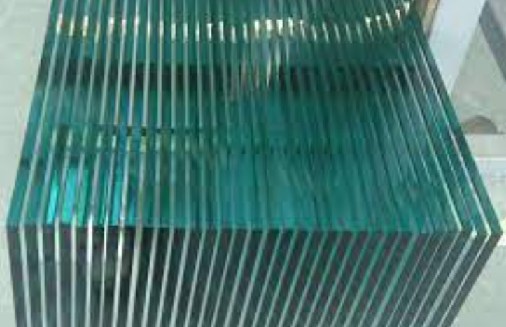 Customized Toughened/Clear Float Glass/Tempered Sheet/Reflective Glass with Factory Price on Sale