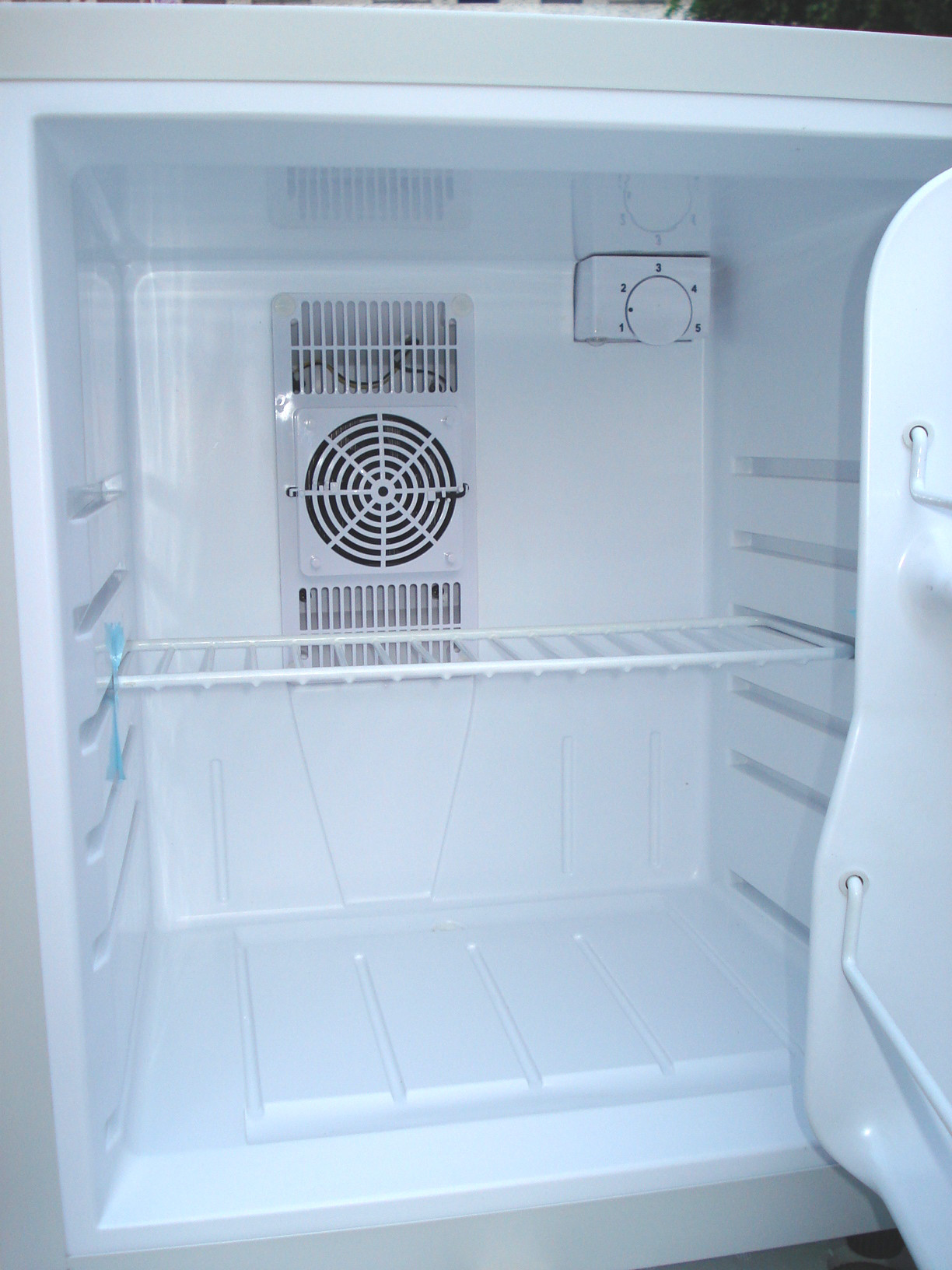 30db 30L Hotel Mini Fridge Red Bull Cooler Beverage Showcase Fridge