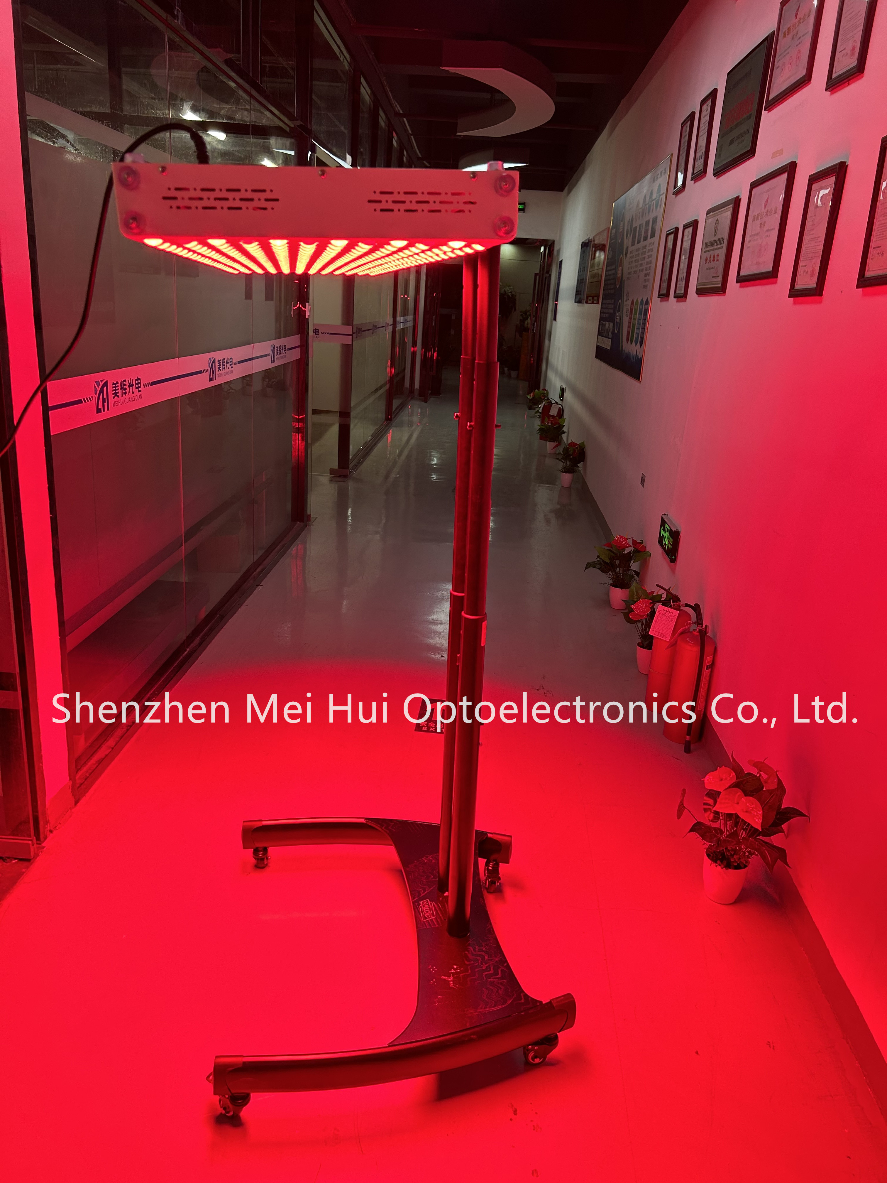 Shik Care 3000W Red Light Therapy Panel With Horizontal Bracket