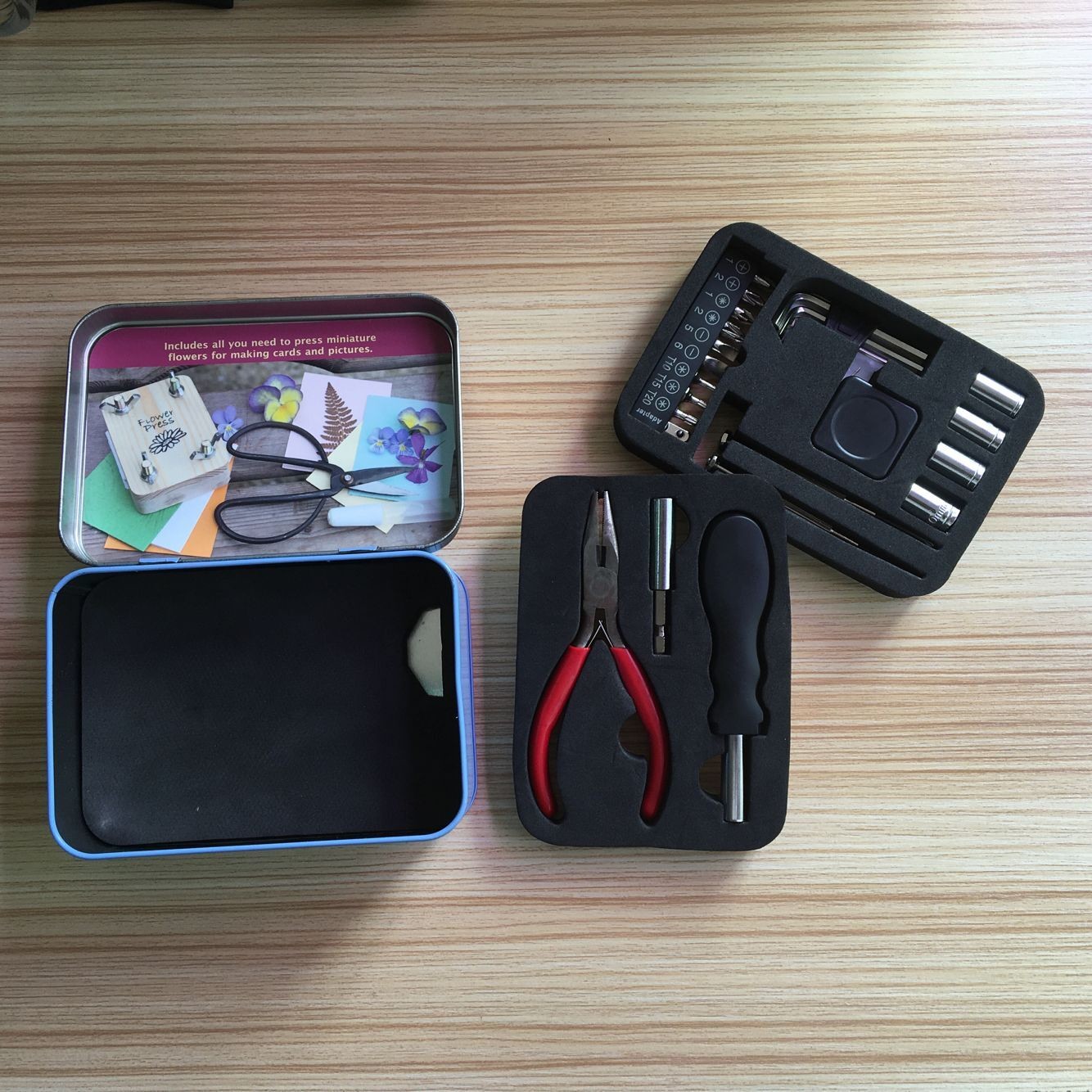 Custom EVA / EPE Packaging Foam Inserts For OEM Tool Set Black / White Color