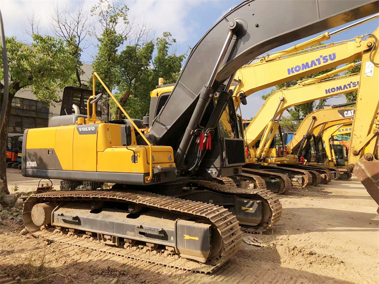 Good Health 20 Ton Volvo EC200DL Excavator Crawler Chain Made in Korea in Shanghai