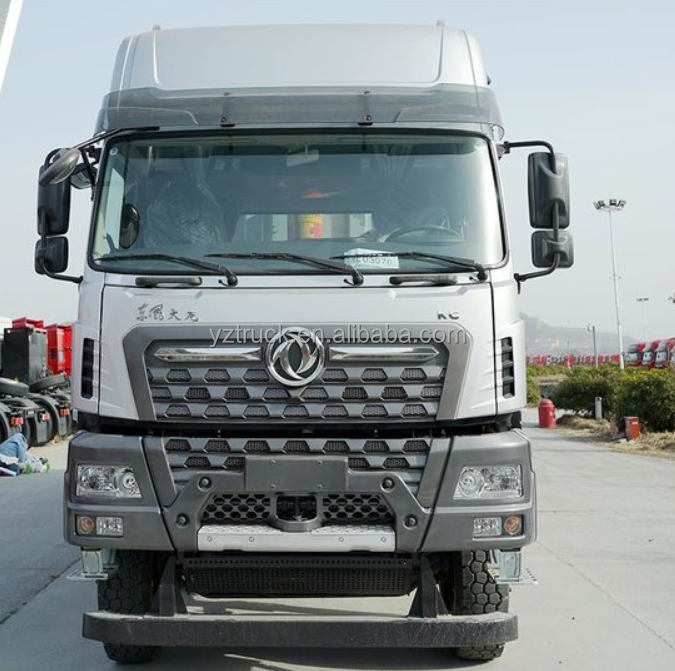 8x4 Sino Dongfeng Tipper Truck with Manual Transmission and EURO V Emission Standard