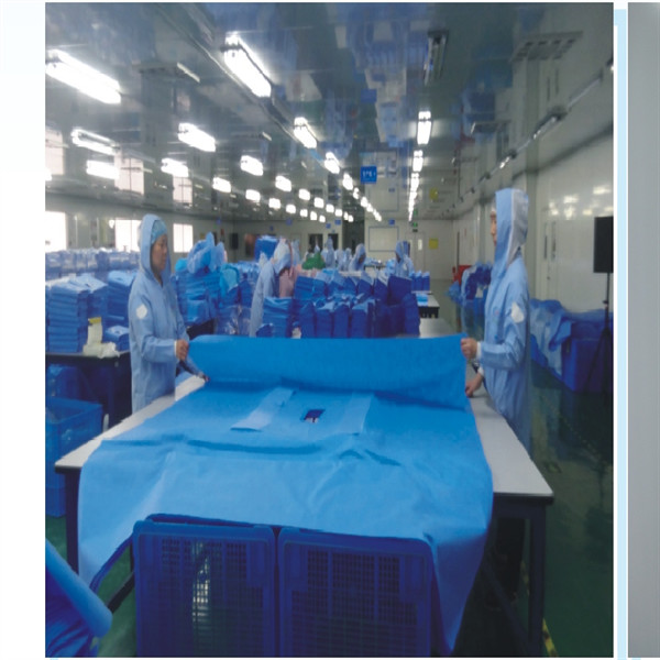 Green Medical Adhesive Disposable Fenestrated Drape For Hospital Clinic Surgery
