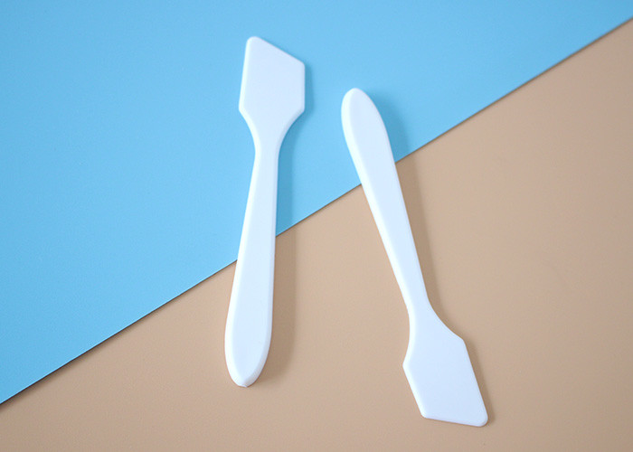 SGS Length 81.8mm Latex Jar Plastic Cosmetic Spatula