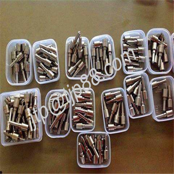 DLLA145P1068 Fuel Injector Nozzle OEM 105015-6650 / Auto Spare Parts