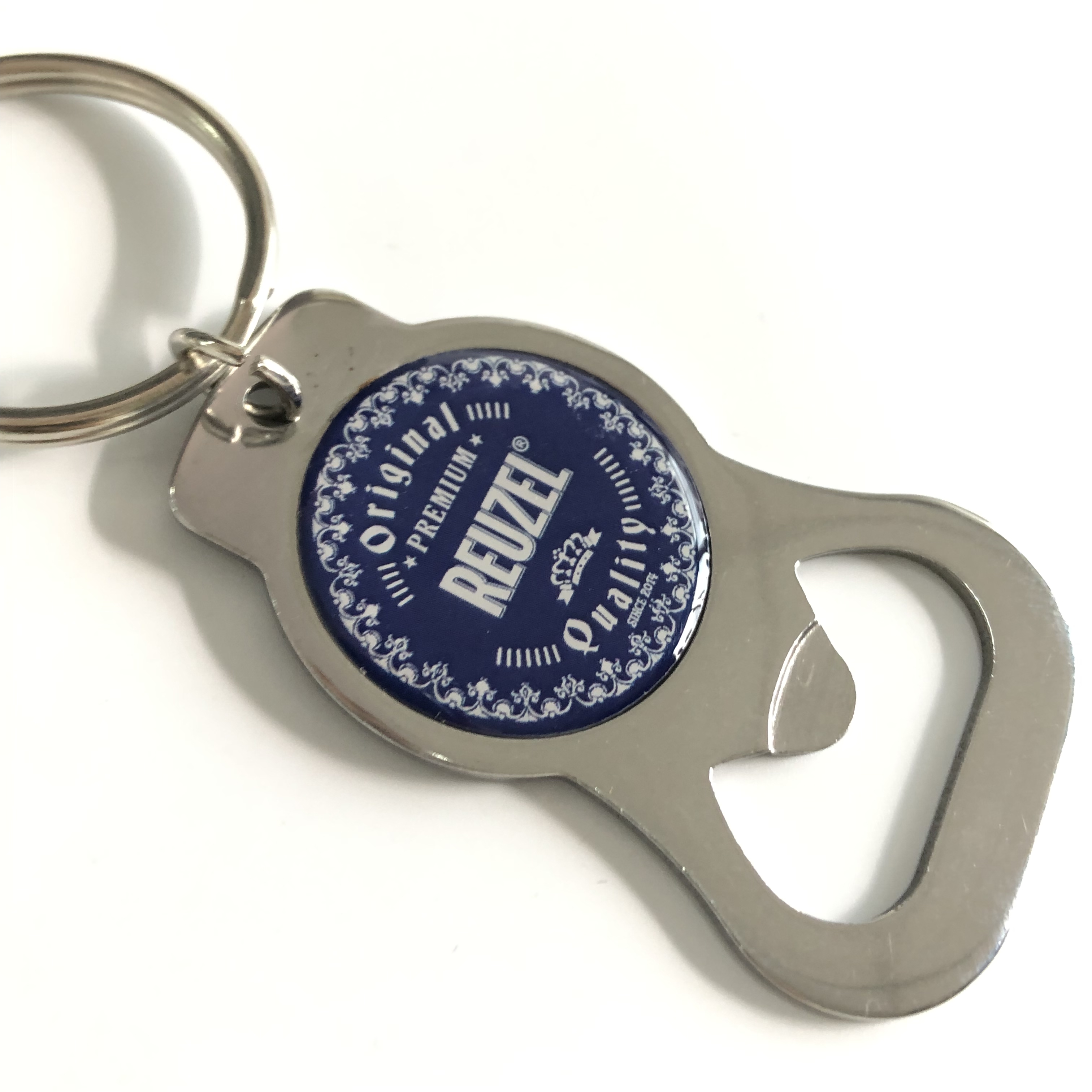 Wholesale Hard Enamel Car Key Fob Basketball Ball Soccer Football Logo Keychains Metal Teams Football Keychain Bottle Opener