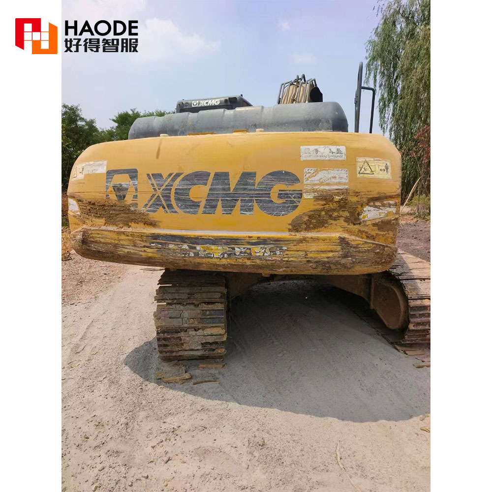 5.8 M Boom Length Used 21T Excavator XE215 D with TOP Hydraulic Pump in Good Condition