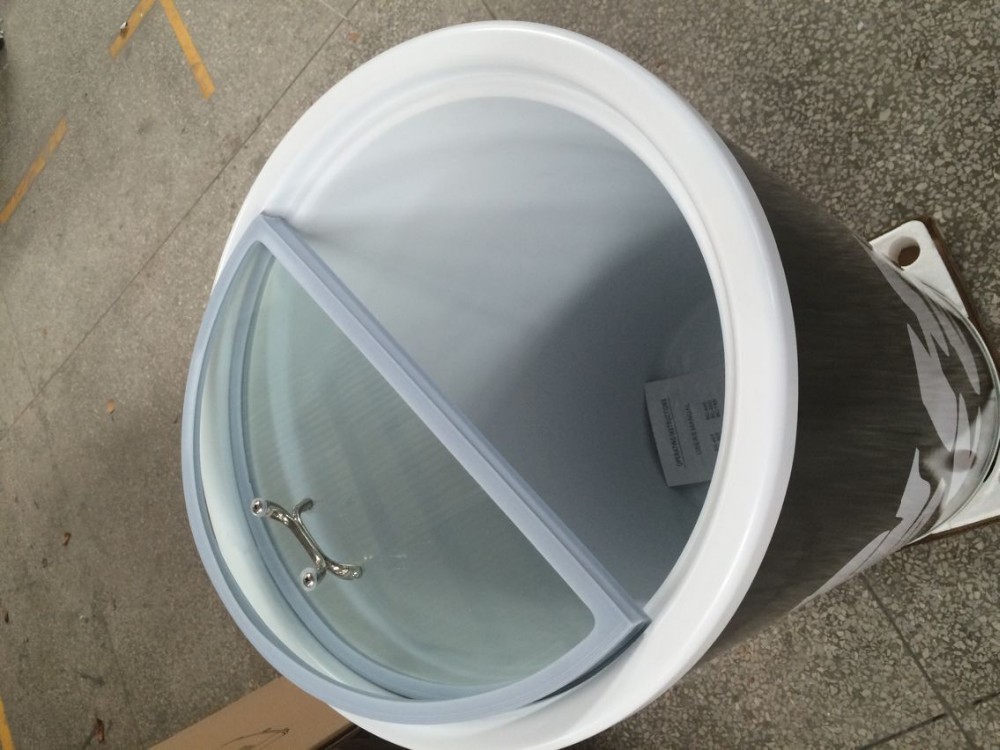 Lightweight Party Cooler Fridge Round Bottle Shape Fashionable Looking