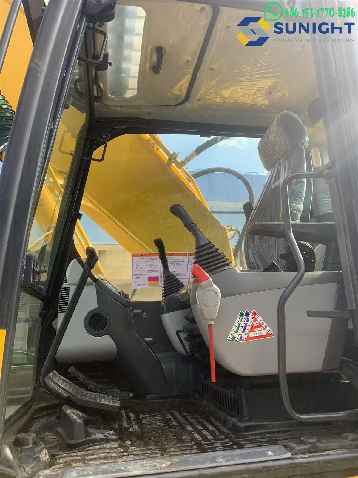 Original Komatsu PC200 Excavator Low Working Hours Used Komatsu Crawler Excavator / Used Komatsu Digger