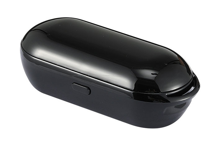 Bluetooth Version 5 . 0 True Wireless Stereo Earbuds Black / White Color