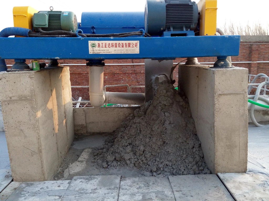 Centrifugal Decanter For Sludge Dewatering 5KW 220V/380V Voltage