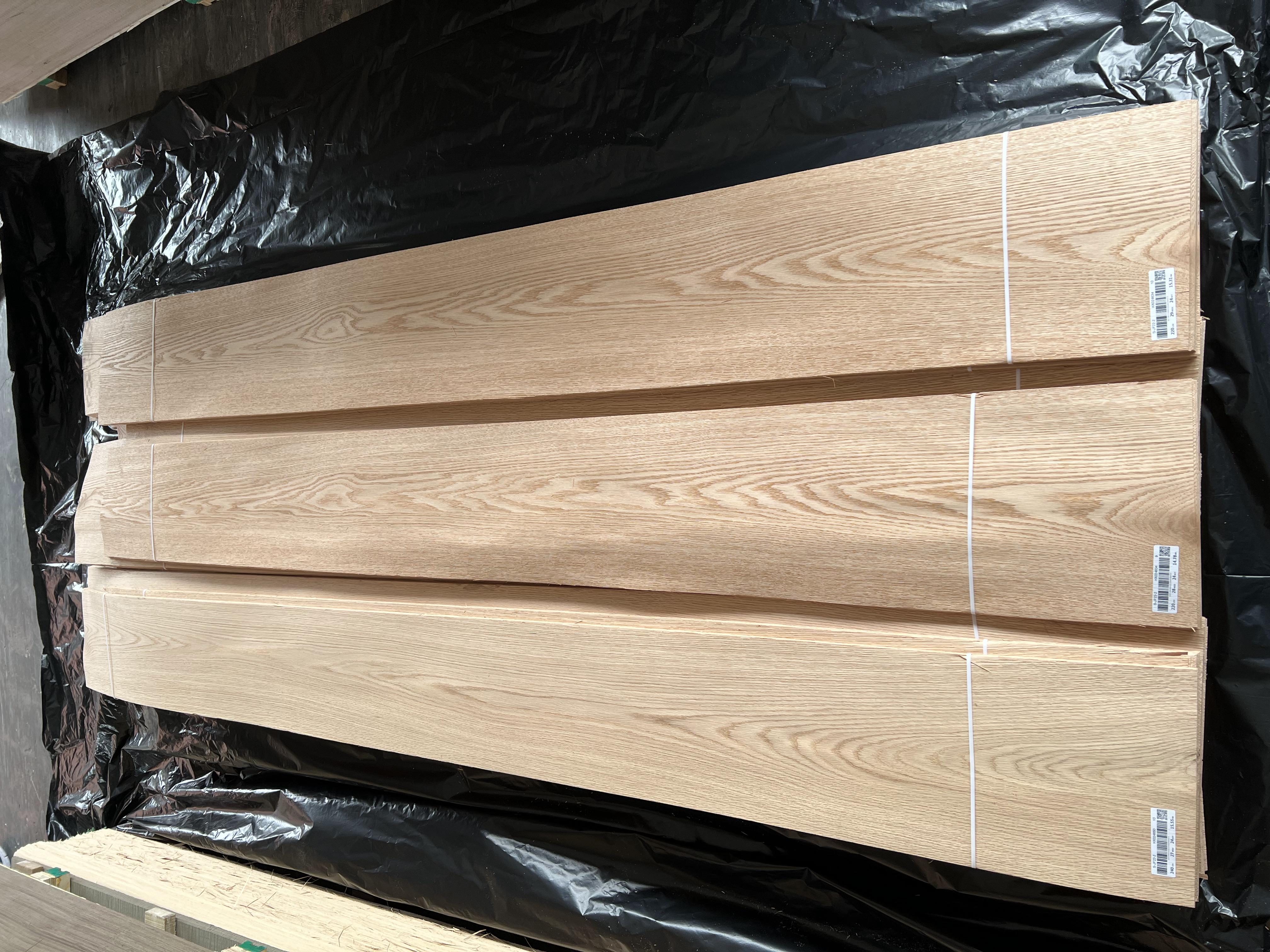 Hot Sale Natural Red Oak 0.3mm/0.45mm/0.5mm/0.6mm Oak Veneer Sheet Red Oak Wood Veneer