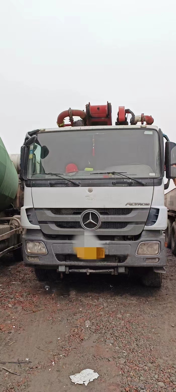 2014 Putzmeister 56m Truck Crane