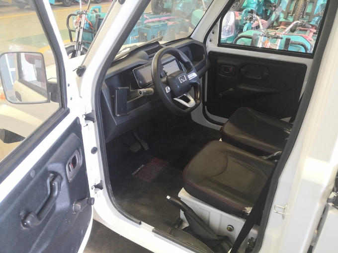 Pickup Truck Electric Adventure Pickup Integral Sheet Metal Cab 2 Seats YNKY1137D5