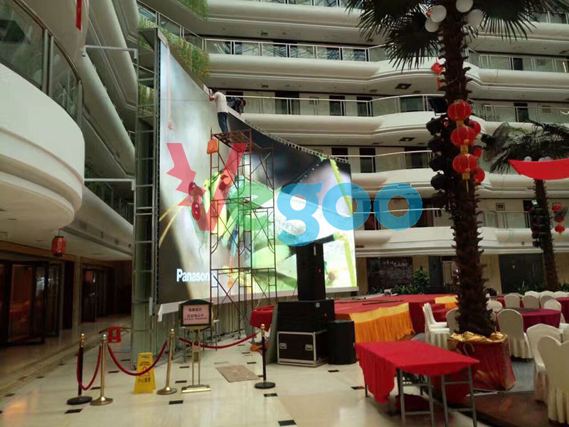 Curve P6 Outdoor Full Color LED Display Large Video Screen Displays