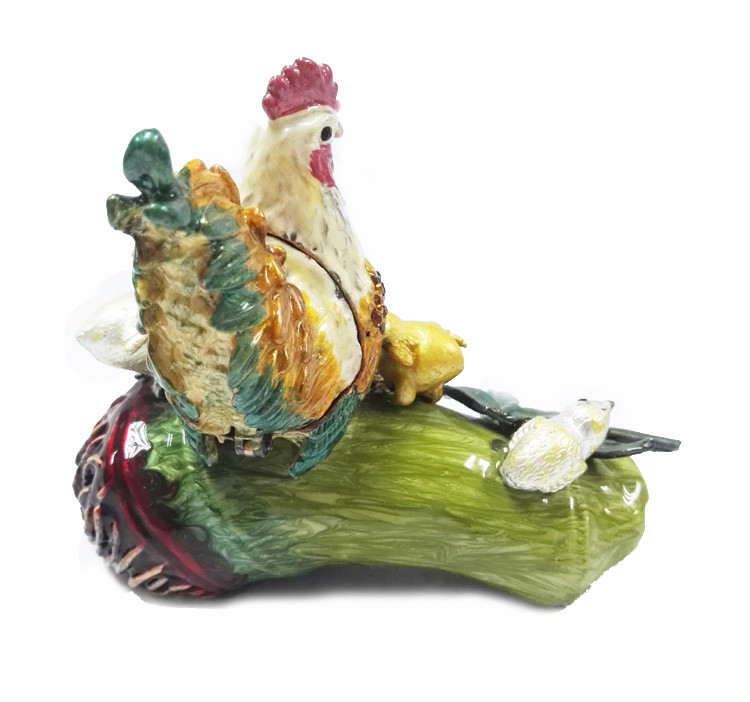 Hot sale antique rooster cock animal shape metal hand painted decortive jewelry box