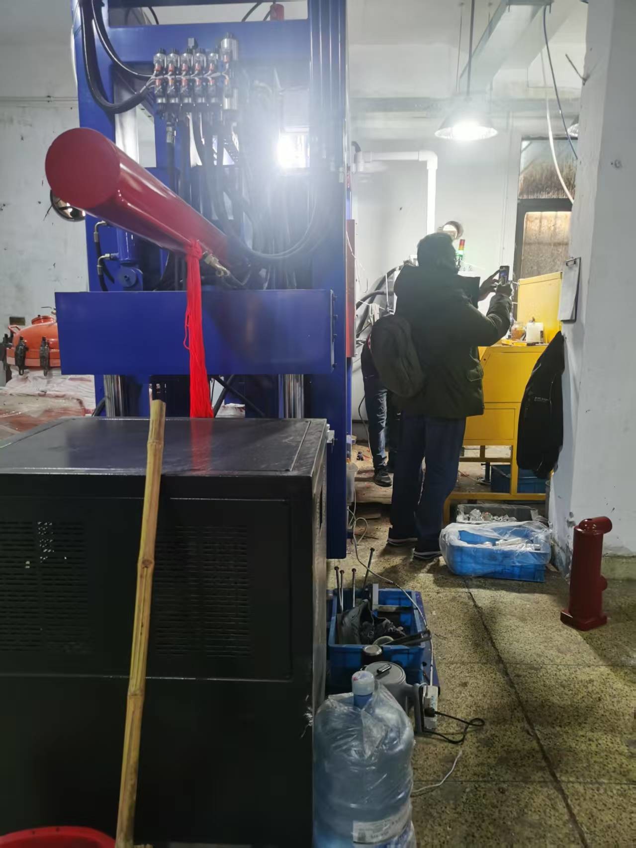 250kN Clamping Force APG Process Machine for Professional and Durable Epoxy Resin Production