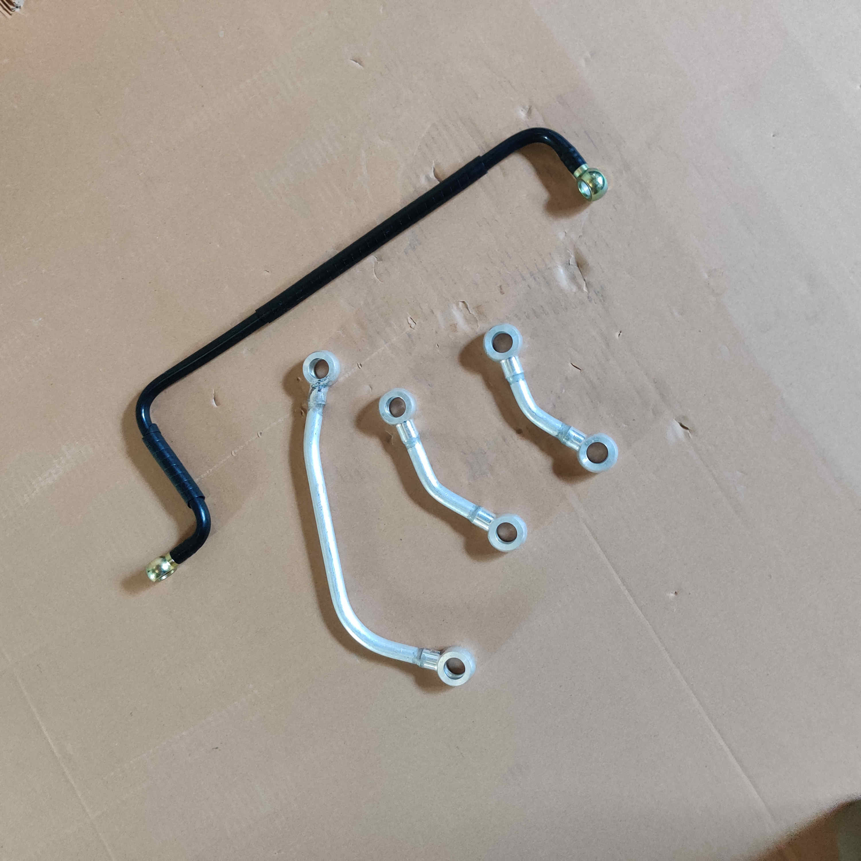 Oil Inlet Pipe Fuel Injection Inlet Pipe Of Pump Lubricating oil inlet pipe