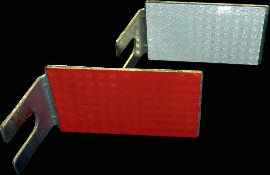 Highway Guardrail Mounted LED Light Red Blue Yellow White Green for Warning Sale