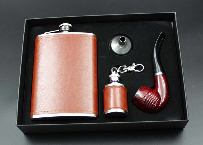 Portable Kitchen Household Items 9 Oz Leather Hip Flask Business Gift Pipe Set
