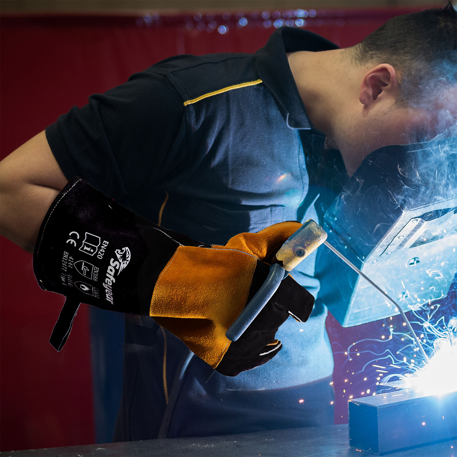 Flome Resistant SAFEYEAR Heat Resistant Welding Gloves For Civil Work EN420