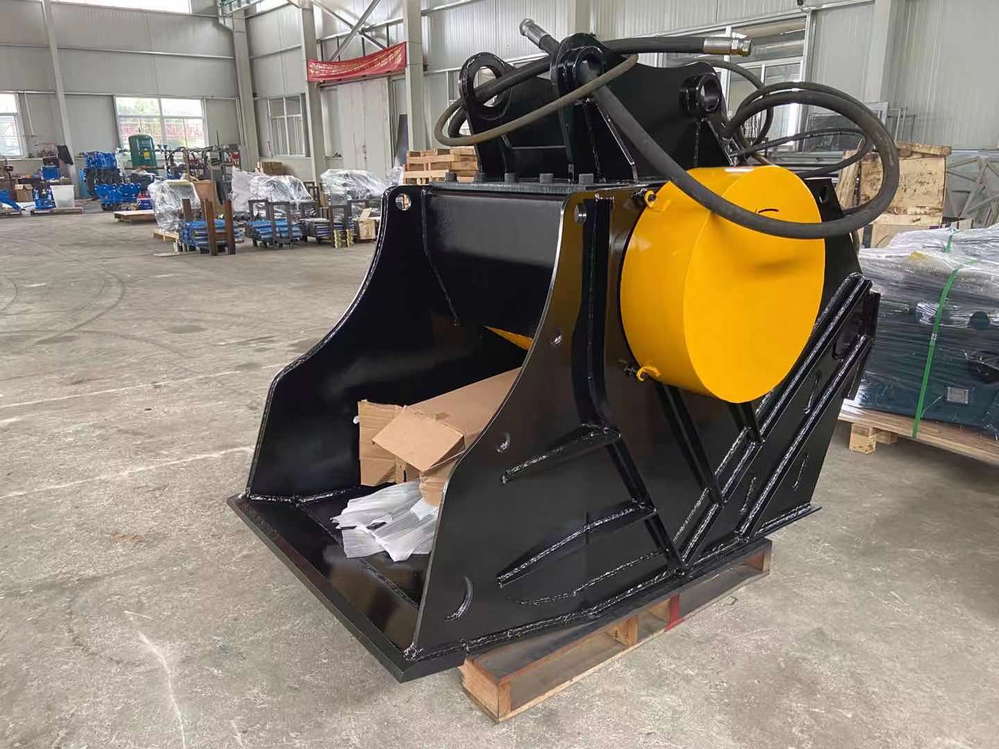 20T Excavator Rock Crusher Bucket Heavy Duty Construction Machine Attachment
