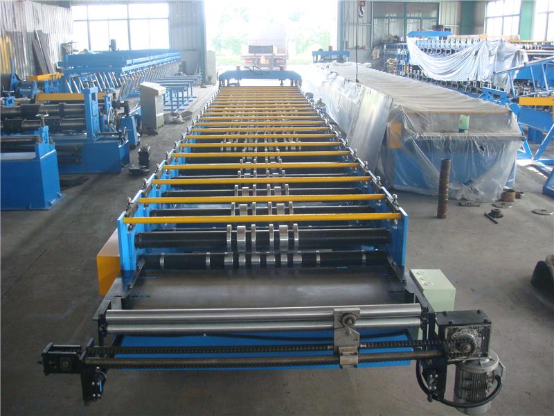 Customized Design Roof Roll Forming Machine / Corrugated Sheet Making Machine