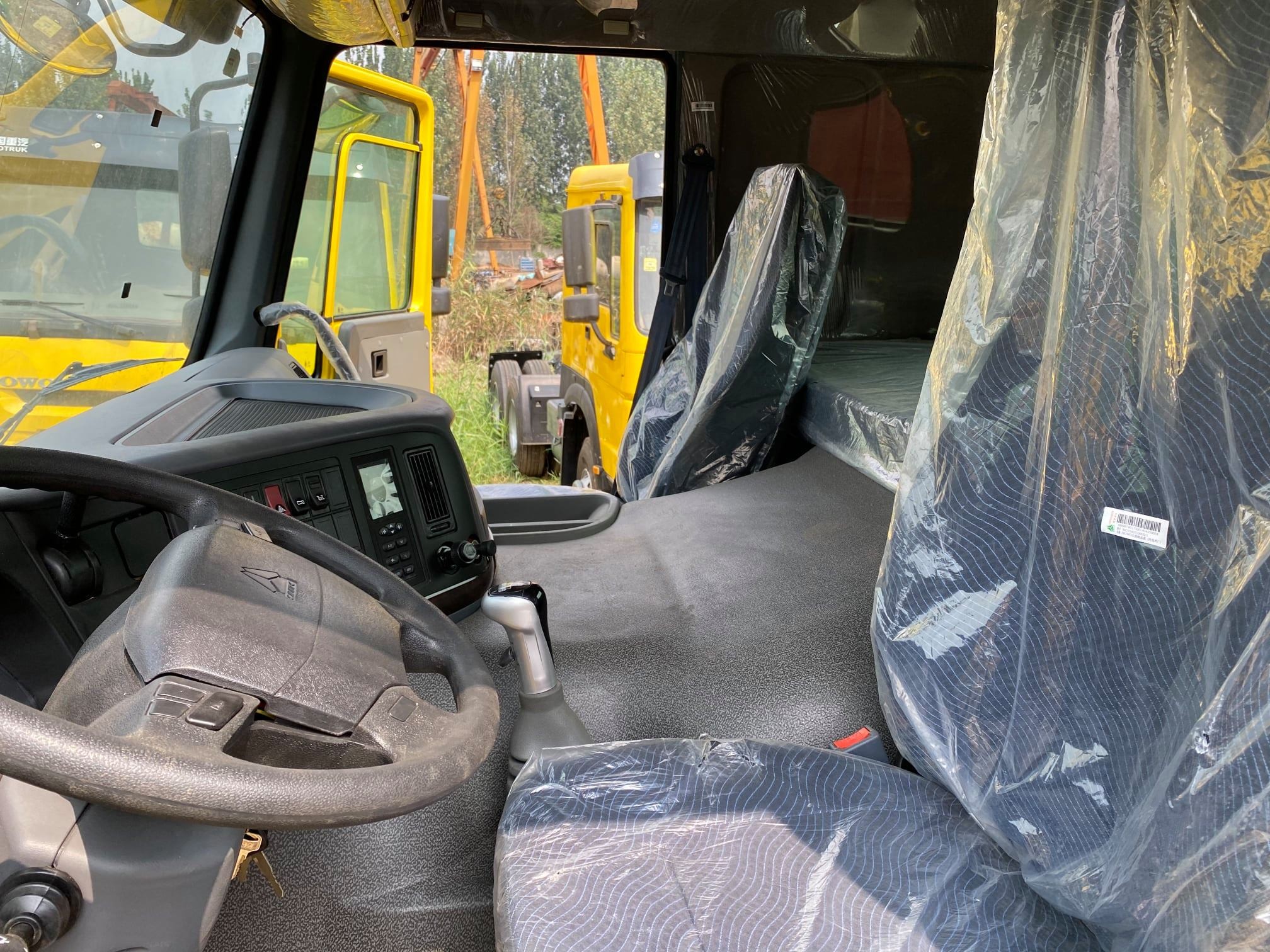 Used HOWO 375hp Tractor Truck 6*4 Second Hand Howo Tractor Head With Good Condition