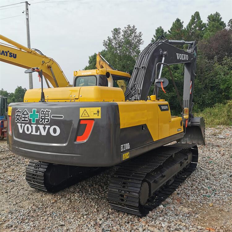 Used Volvo 210 Tracked Excavator with ORIGINAL Hydraulic Cylinder and 650 Working Hours