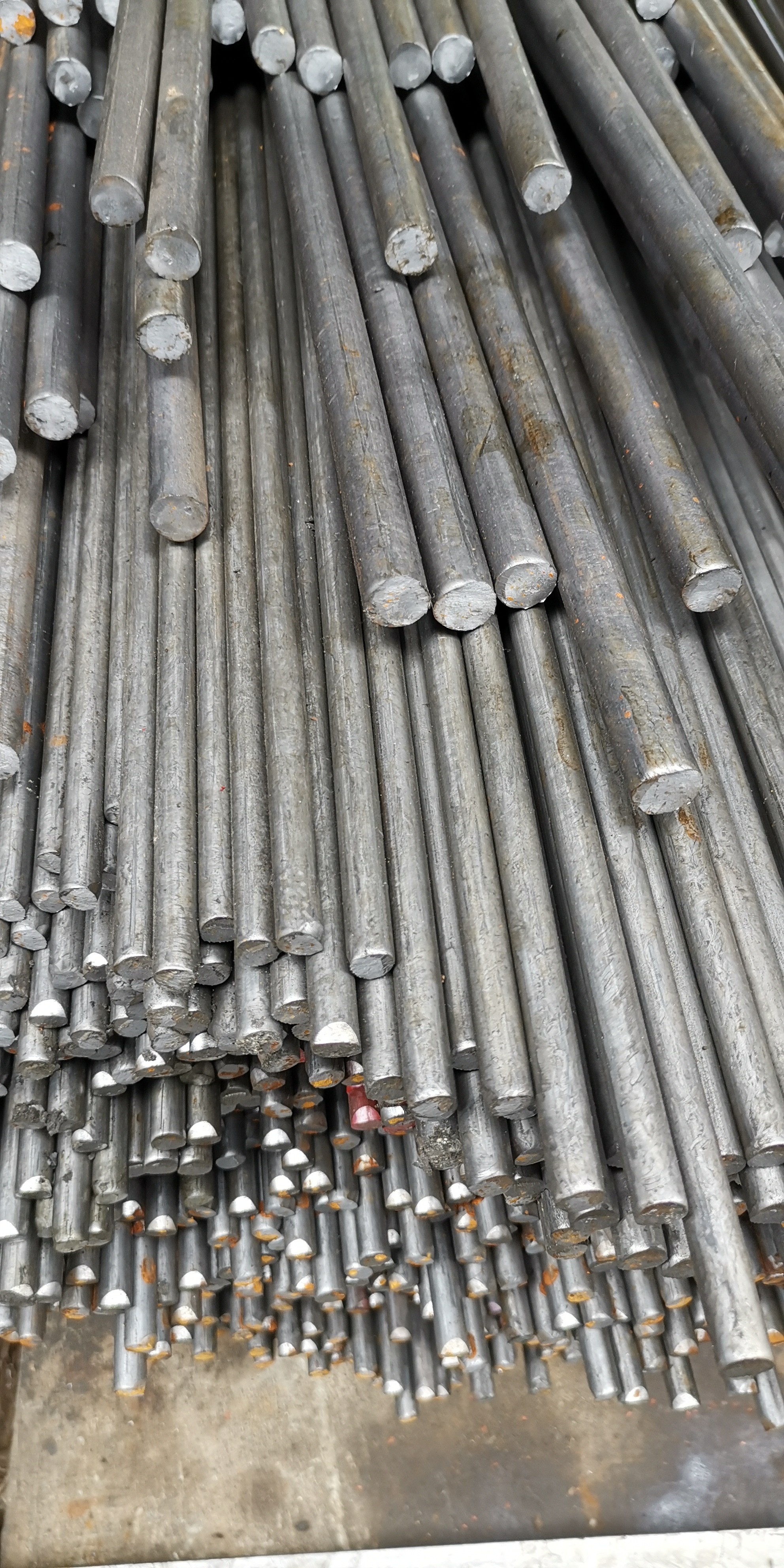 40Cr SAE5140 Q+T 16mm*2500mm Dia Cold Drawn Round Bars Bright Surface Alloy Steel Bar