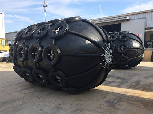 80KPa High Pressure Resistant Rubber Inflatable Fenders For Boats With Safety Valve