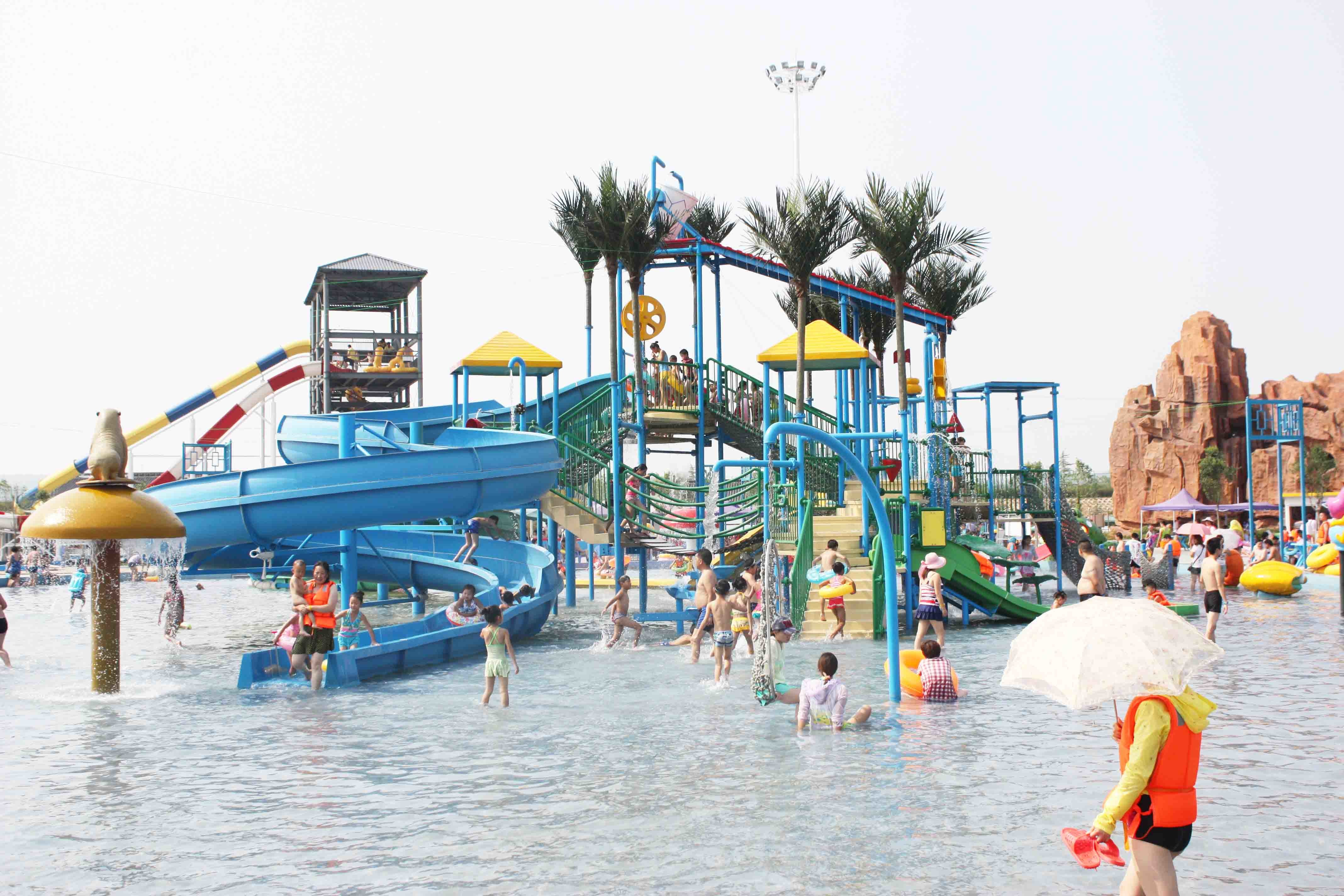 Large aqua playground equipment in waterpark projects , aqua park games