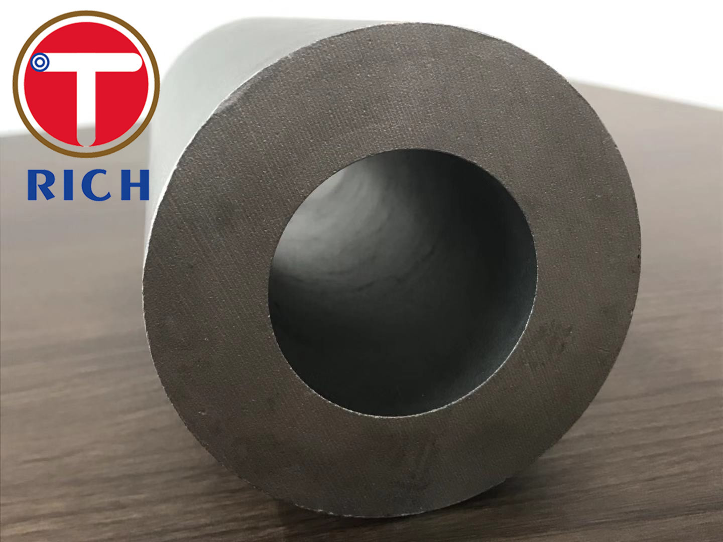 Thick Wall Seamless Stainless Steel Pipe For Mechanical ASTM A511 TP316 304