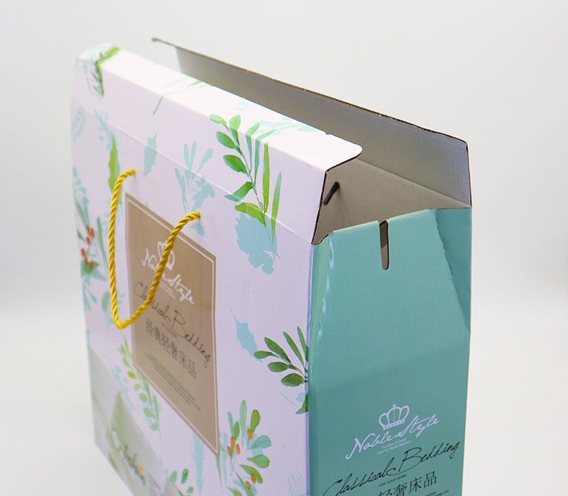 Custom Logo Folding Flat 3-Ply Corrugated Cardboard Kraft Paper Household Pillow Sports Fitness Packaging/Shipping/Moving/Storage Boxes Mailer Box with Handle